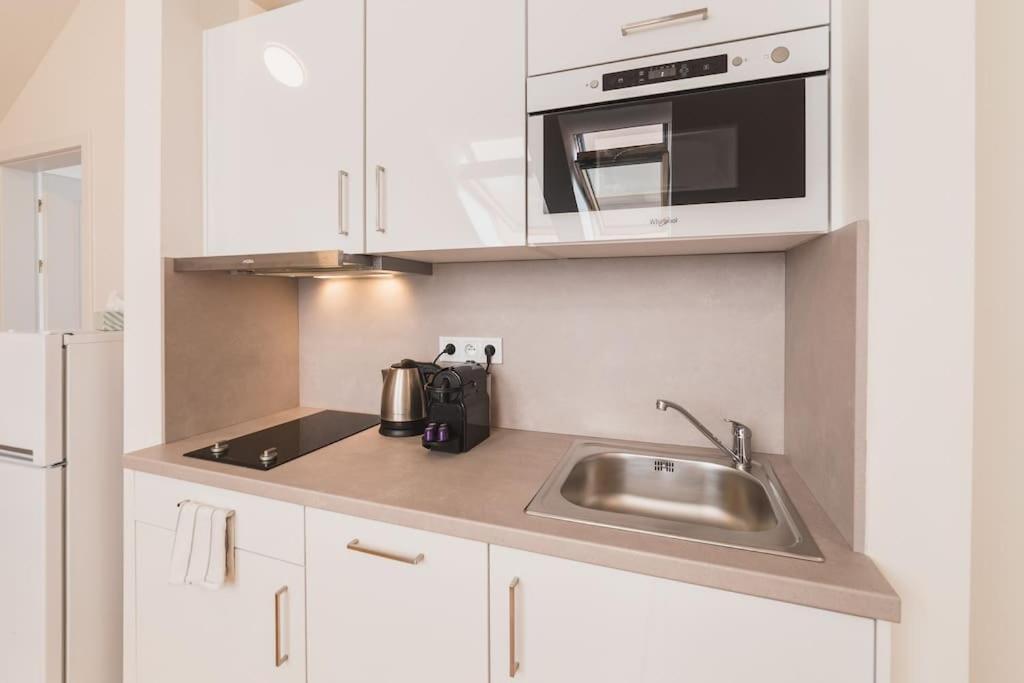 Imperial Loft Apartment Praga Zewnętrze zdjęcie